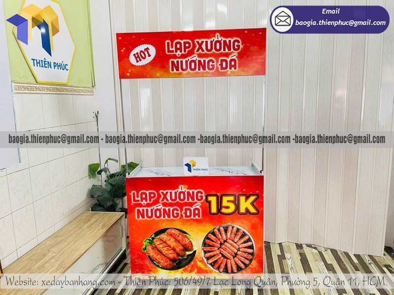 Giá quầy bán lạp xưởng nướng mang đi xếp gọn rẻ
